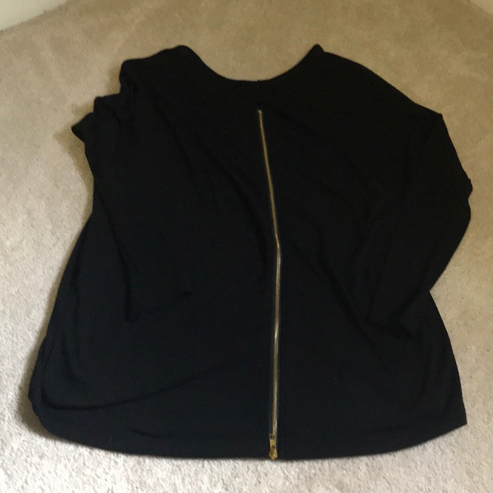 Top - Picture 5 of 6